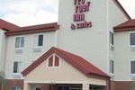 Отель Red Roof Inn & Suites Отель Red Roof Inn & Suites