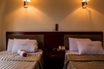 Отель Sunlodge Hotel Отель Sunlodge Hotel