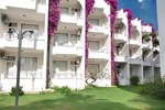 Отель Hotel Sultasa Отель Hotel Sultasa