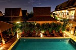 Отель PloyKhumThong Boutique Resort Отель PloyKhumThong Boutique Resort