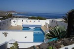 Отель Villas Famara Отель Villas Famara