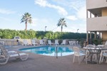Отель Quality Inn & Suites Date Palm Отель Quality Inn & Suites Date Palm