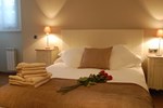 Апартаменты Montseny Suites & Apartments Апартаменты Montseny Suites & Apartments