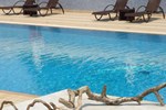 Отель Dolphin Resort Отель Dolphin Resort