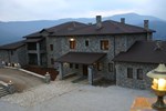 Отель Karyatis Resort Отель Karyatis Resort