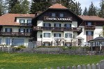 Отель Hotel Latemar Отель Hotel Latemar