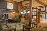 Отель Crest Hotel Отель Crest Hotel