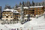 Отель Hotel Cristal Отель Hotel Cristal