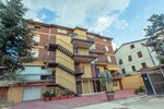 Отель Hotel Donnini Отель Hotel Donnini