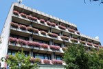 Отель Hotel Krim Отель Hotel Krim