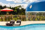 Отель Résidence Privilège Resorts L'Oustau de Sorgue Отель Résidence Privilège Resorts L'Oustau de Sorgue