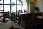 Отель Hotel Opat Отель Hotel Opat