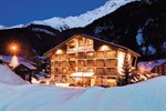 Отель La Chemenaz Hôtels-Chalets de Tradition Отель La Chemenaz Hôtels-Chalets de Tradition