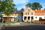 Отель Hotel Tvrz Orlice Отель Hotel Tvrz Orlice