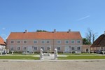 Отель Skrøbelev Gods Manor House Отель Skrøbelev Gods Manor House