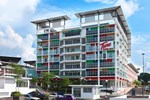 Отель Tune Hotel - Kota Damansara Отель Tune Hotel - Kota Damansara