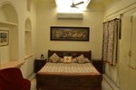 Отель Dev Niwas - Heritage Hotel Отель Dev Niwas - Heritage Hotel