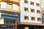 Отель Hotel Dee Royal Nest Отель Hotel Dee Royal Nest