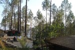Отель Chestnut Grove Himalayan Lodge Отель Chestnut Grove Himalayan Lodge