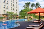 Отель HARRIS Hotel Sentul City Bogor Отель HARRIS Hotel Sentul City Bogor