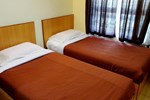 Отель Hotel Suria Отель Hotel Suria
