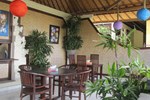 Отель Bo's Bungalows and Restaurant Отель Bo's Bungalows and Restaurant