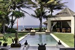 Вилла Majapahit Beach Villas - Villa Maya Вилла Majapahit Beach Villas - Villa Maya