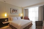 Отель The B Hotel (Managed by The Bellevue Group of Hotels Inc) Отель The B Hotel (Managed by The Bellevue Group of Hotels Inc)