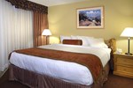 Отель The Grand Lodge Hotel and Suites Отель The Grand Lodge Hotel and Suites