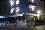 Отель Hotel Oasis Отель Hotel Oasis