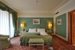 Отель Royal Hotel Carlton Отель Royal Hotel Carlton