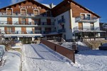 Отель Hotel L'oustalet Отель Hotel L'oustalet