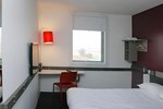 Отель ibis budget Aéroport Lyon Saint Exupéry Отель ibis budget Aéroport Lyon Saint Exupéry