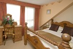 Гостевой дом The Railway Guest House Гостевой дом The Railway Guest House