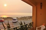 Хостел Supertubos Beach Hostel Хостел Supertubos Beach Hostel