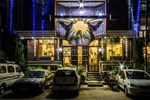 Отель The Suncourt Hotel Yatri Отель The Suncourt Hotel Yatri