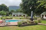 Отель Swallows Nest Country Cottages Отель Swallows Nest Country Cottages