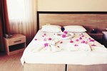 Отель Aloria Garden Hotel Отель Aloria Garden Hotel