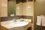 Отель Super 8 Hotel Ningbo Zhaohui Отель Super 8 Hotel Ningbo Zhaohui