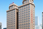 Отель Yi Zheng Holiday Hotel Отель Yi Zheng Holiday Hotel