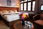 Отель Potala Guest House Отель Potala Guest House
