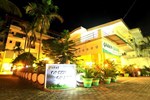 Отель Green Grass Hotel & Restaurant Отель Green Grass Hotel & Restaurant