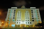 Отель Grand Puteri Hotel Отель Grand Puteri Hotel
