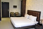 Отель Charms Crescent Отель Charms Crescent