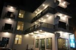 Отель Chitra Grand Отель Chitra Grand
