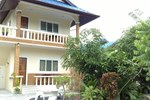 Гостевой дом Wattana Bungalow Гостевой дом Wattana Bungalow