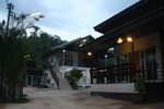 Отель Baan Khaoneawdum Отель Baan Khaoneawdum