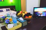 Гостевой дом Thana Patong Guesthouse Гостевой дом Thana Patong Guesthouse