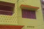 Гостевой дом Azure Family Paying Guest House Гостевой дом Azure Family Paying Guest House