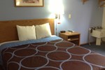 Отель Super 8 Motel - Fayetteville Отель Super 8 Motel - Fayetteville